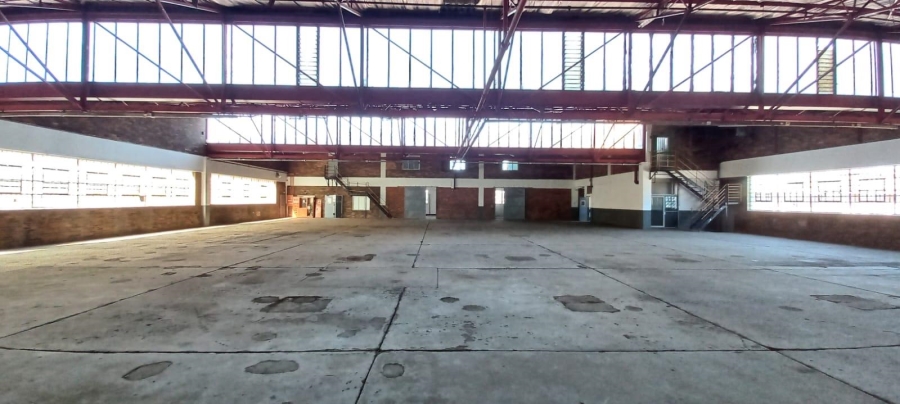 To Let Commercial Property for Rent in Benrose Gauteng
