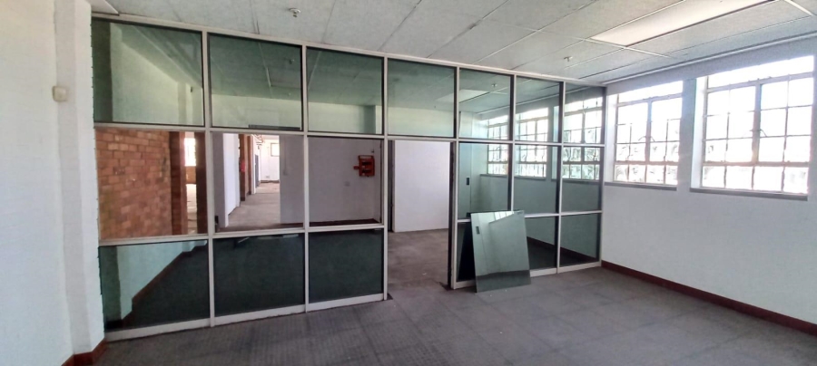 To Let Commercial Property for Rent in Benrose Gauteng