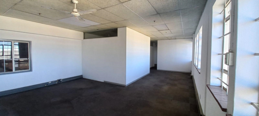 To Let Commercial Property for Rent in Benrose Gauteng