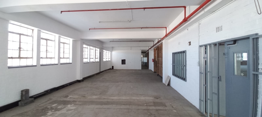 To Let Commercial Property for Rent in Benrose Gauteng