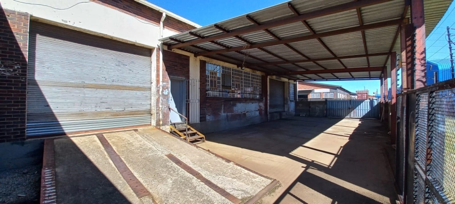 To Let Commercial Property for Rent in Benrose Gauteng