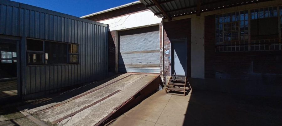 To Let Commercial Property for Rent in Benrose Gauteng