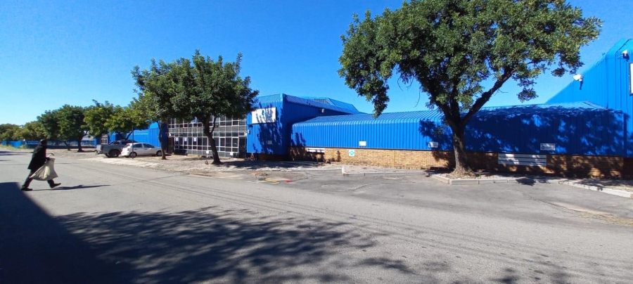 To Let Commercial Property for Rent in Benrose Gauteng