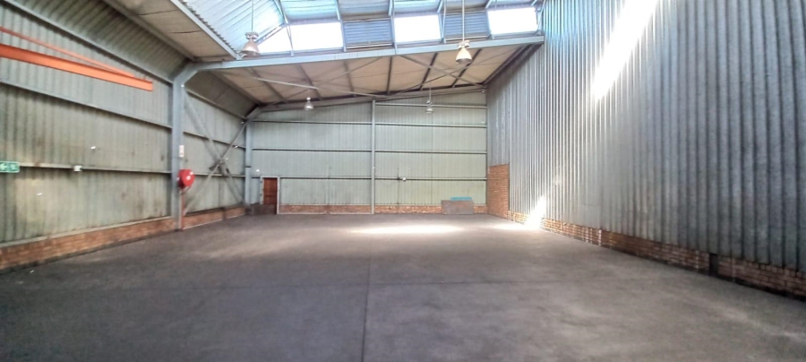 To Let Commercial Property for Rent in Benrose Gauteng
