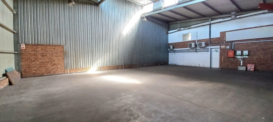 To Let Commercial Property for Rent in Benrose Gauteng