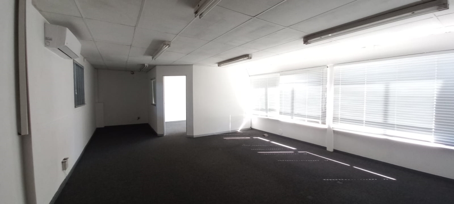 To Let Commercial Property for Rent in Benrose Gauteng