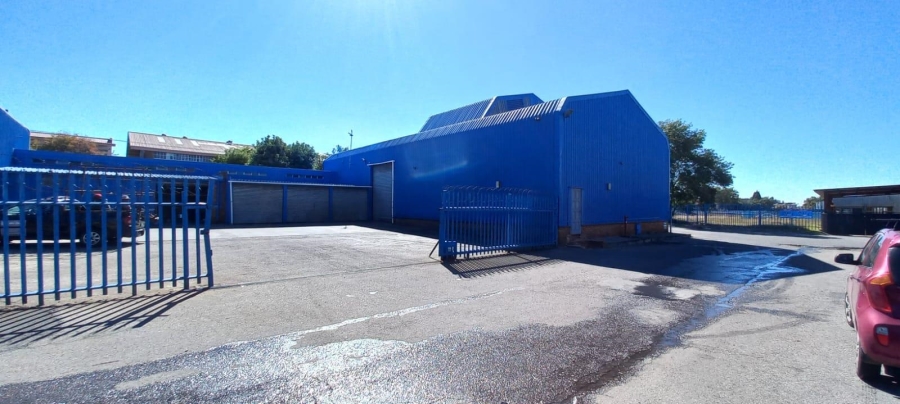 To Let Commercial Property for Rent in Benrose Gauteng