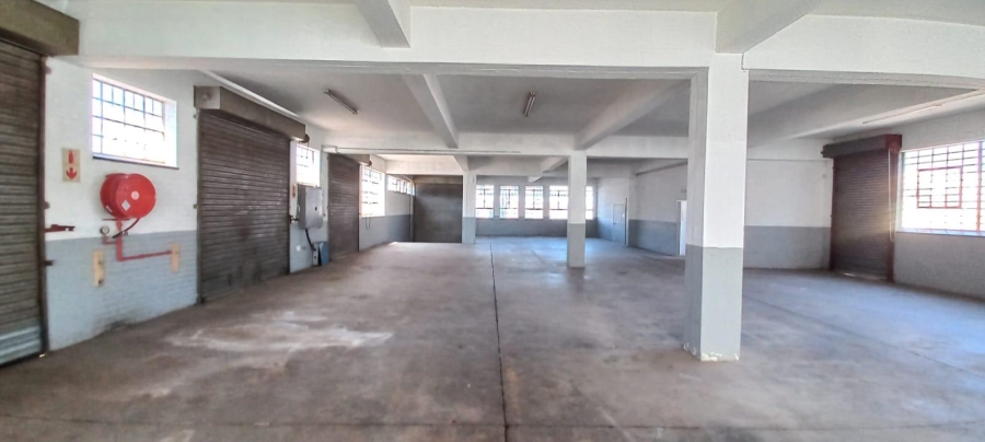 To Let Commercial Property for Rent in Benrose Gauteng