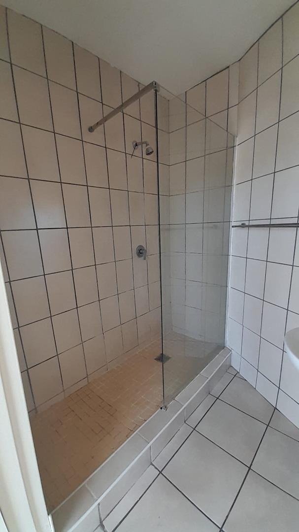 1 Bedroom Property for Sale in Edleen Gauteng