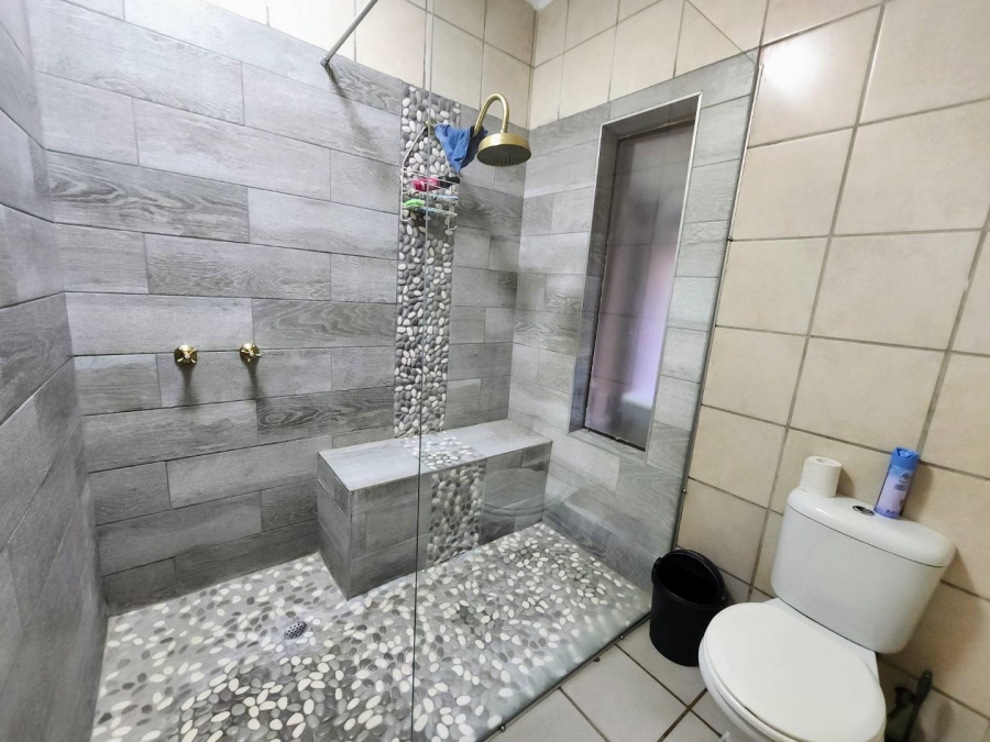 4 Bedroom Property for Sale in Villieria Gauteng