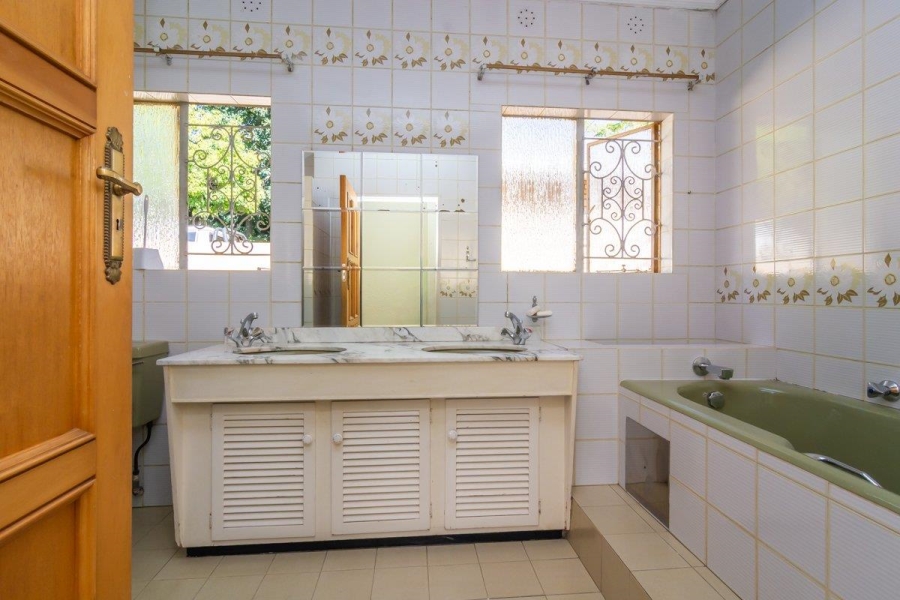4 Bedroom Property for Sale in Noordheuwel Gauteng