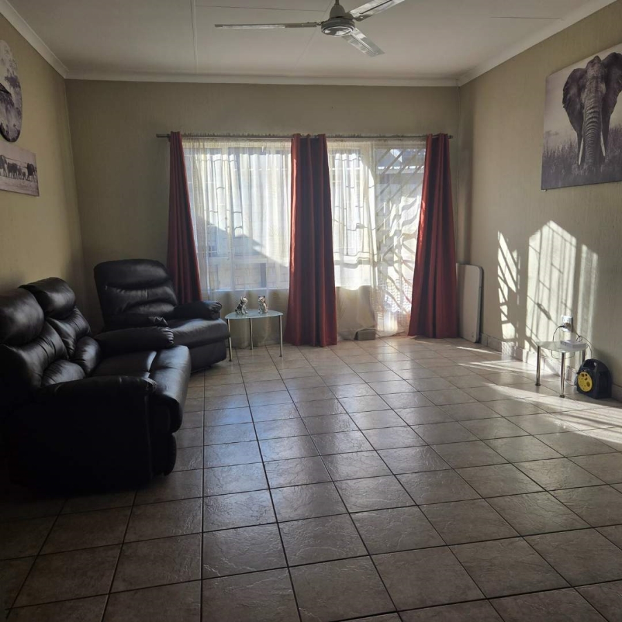 3 Bedroom Property for Sale in Verwoerdpark Gauteng