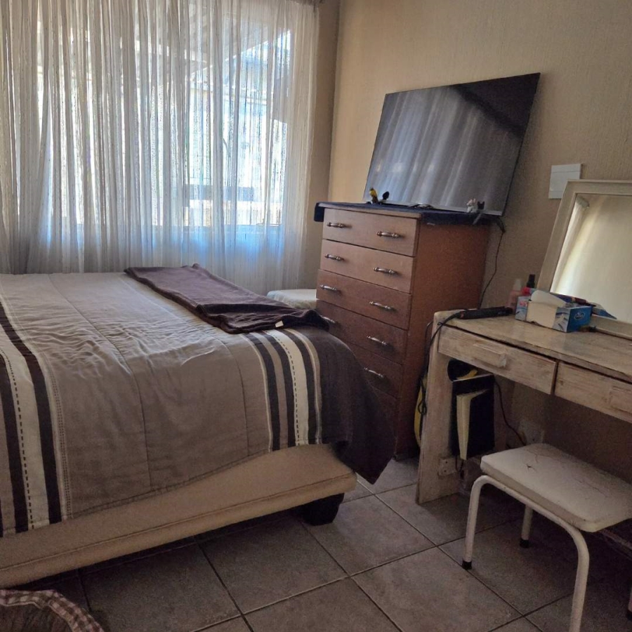 3 Bedroom Property for Sale in Verwoerdpark Gauteng