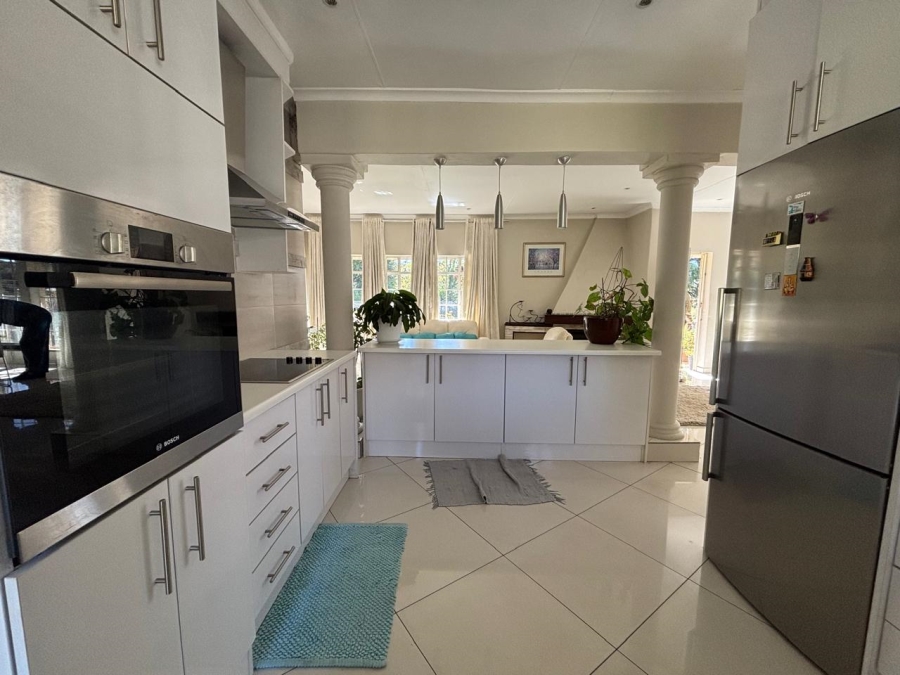 3 Bedroom Property for Sale in Mondeor Gauteng