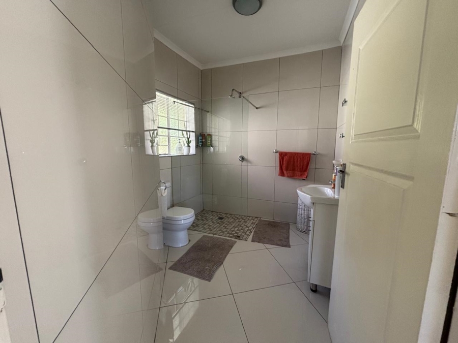 3 Bedroom Property for Sale in Mondeor Gauteng