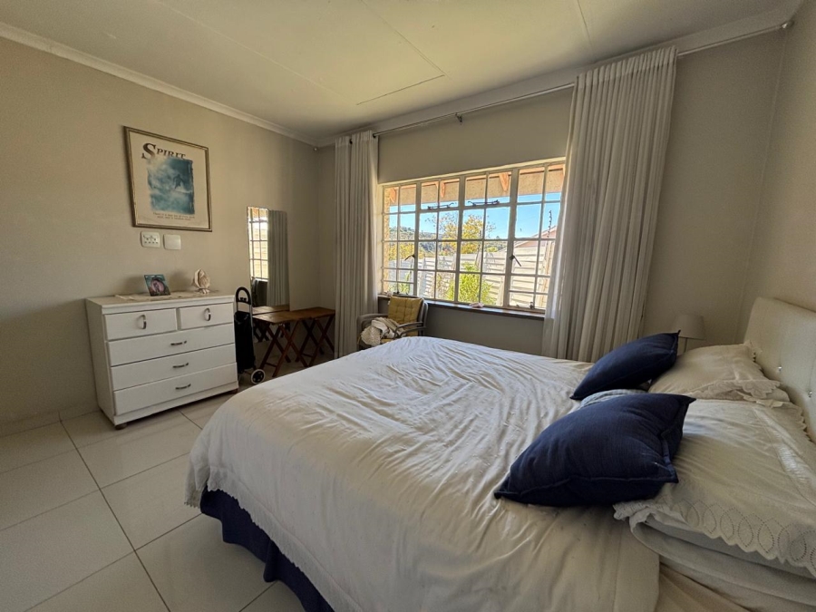 3 Bedroom Property for Sale in Mondeor Gauteng