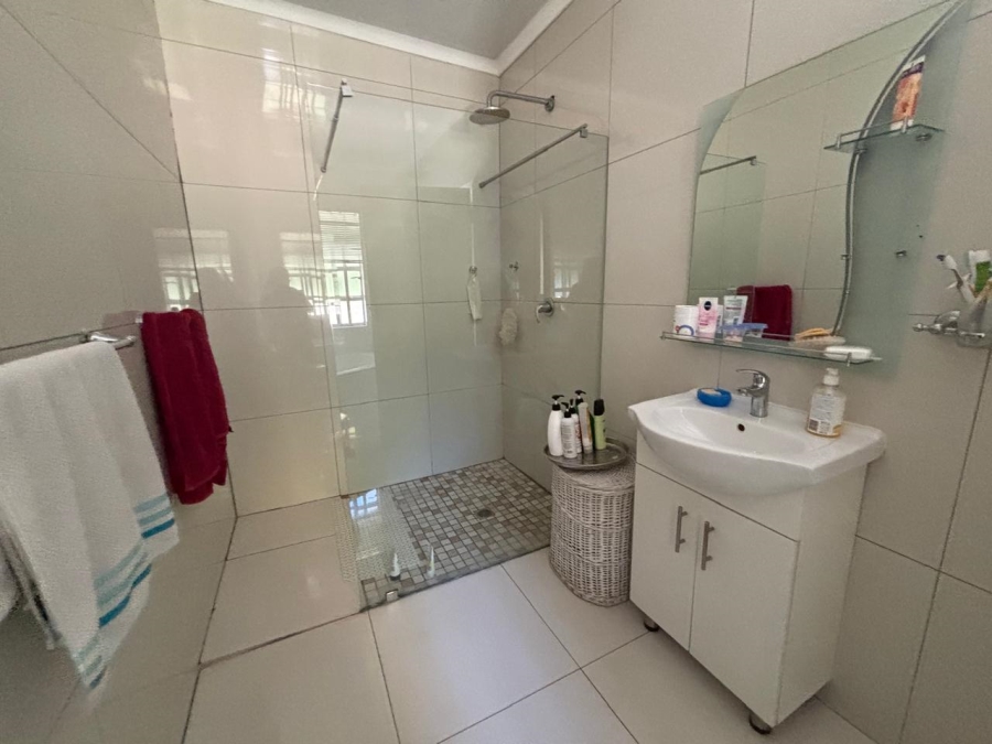 3 Bedroom Property for Sale in Mondeor Gauteng