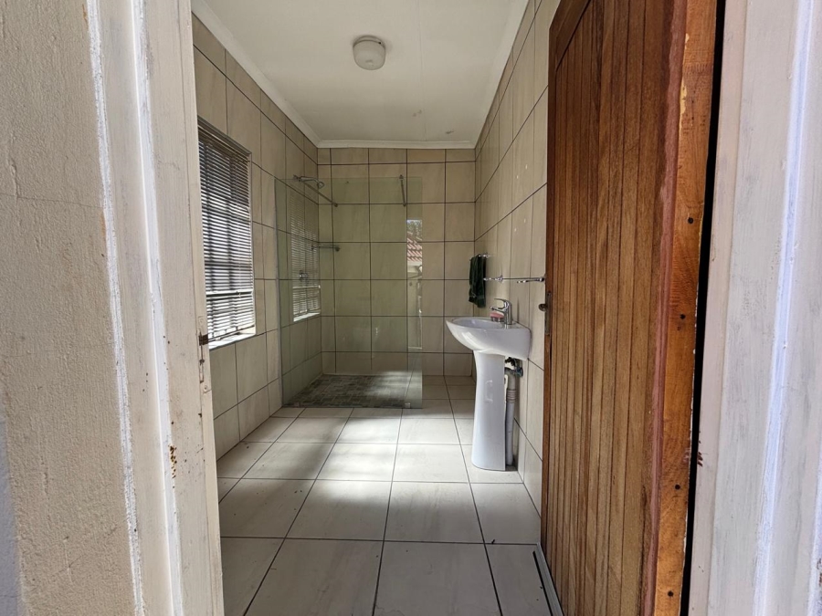 3 Bedroom Property for Sale in Mondeor Gauteng