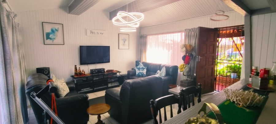 3 Bedroom Property for Sale in Verwoerdpark Gauteng