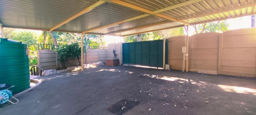 3 Bedroom Property for Sale in Verwoerdpark Gauteng