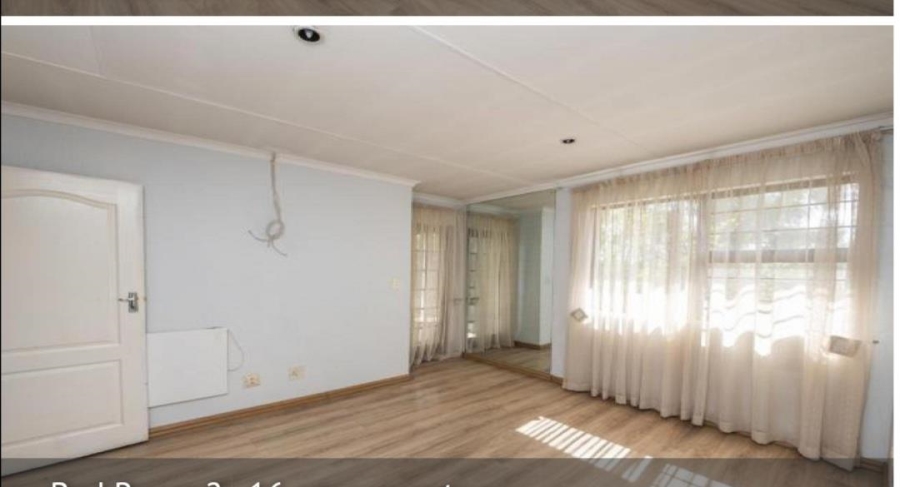 3 Bedroom Property for Sale in Ridgeway Gauteng