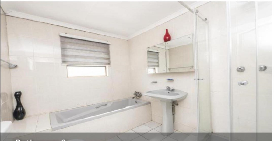 3 Bedroom Property for Sale in Ridgeway Gauteng