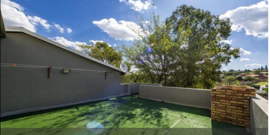 3 Bedroom Property for Sale in Ridgeway Gauteng