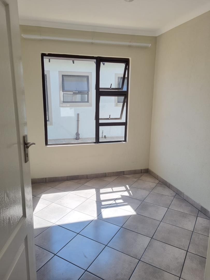 2 Bedroom Property for Sale in Weltevreden A H Gauteng
