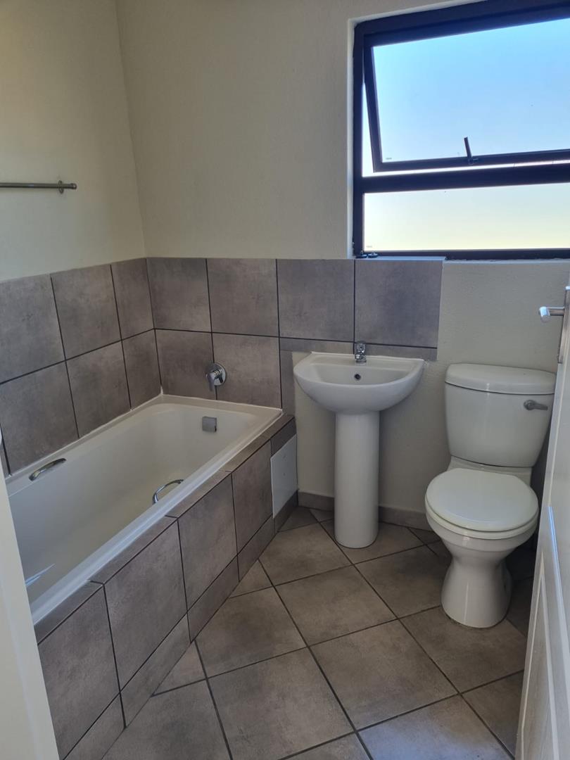 2 Bedroom Property for Sale in Weltevreden A H Gauteng