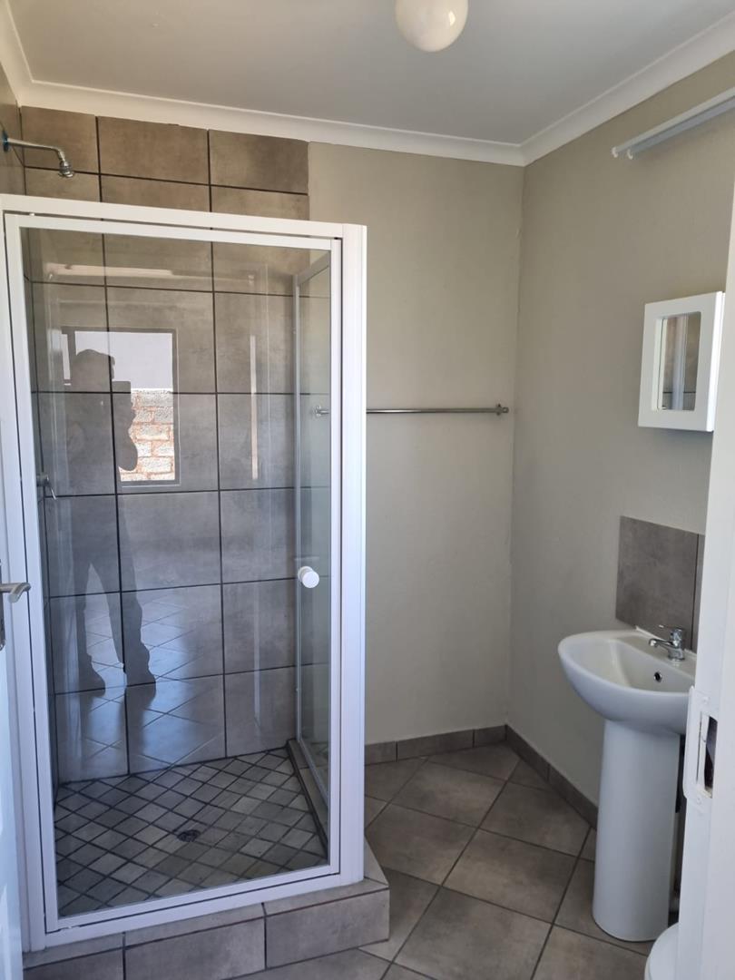 2 Bedroom Property for Sale in Weltevreden A H Gauteng