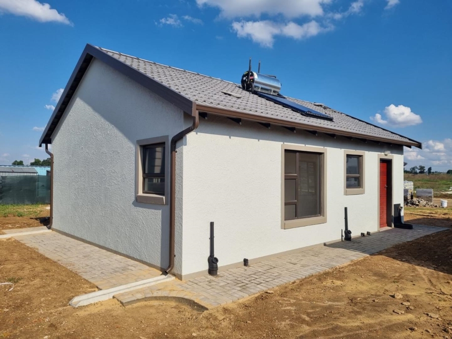2 Bedroom Property for Sale in Weltevreden A H Gauteng