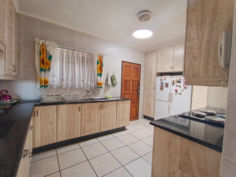 3 Bedroom Property for Sale in Blue Saddle Ranches Gauteng