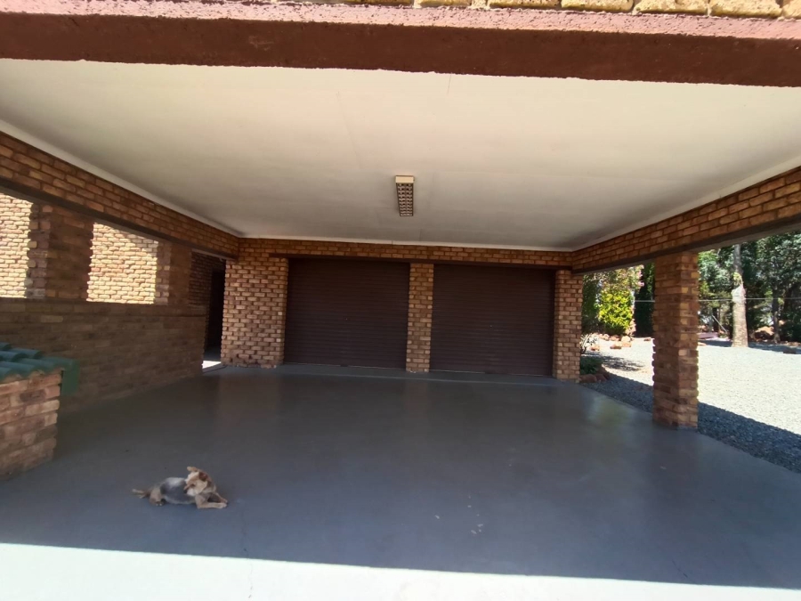 3 Bedroom Property for Sale in Blue Saddle Ranches Gauteng