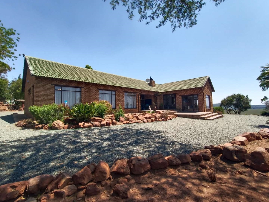 3 Bedroom Property for Sale in Blue Saddle Ranches Gauteng