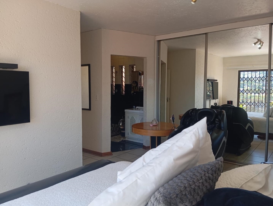 4 Bedroom Property for Sale in Bassonia Gauteng