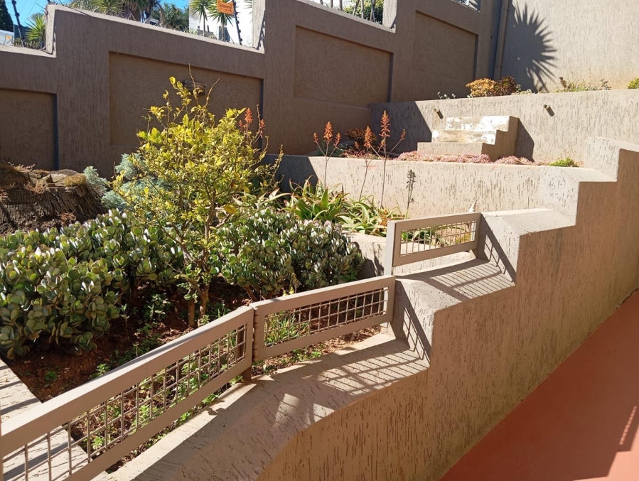 4 Bedroom Property for Sale in Bassonia Gauteng