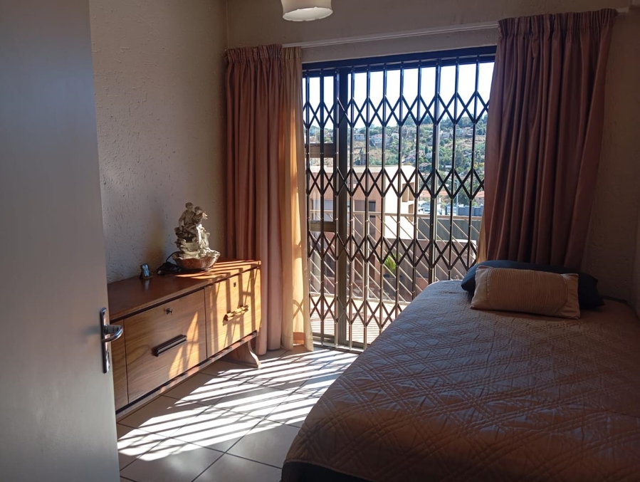 4 Bedroom Property for Sale in Bassonia Gauteng