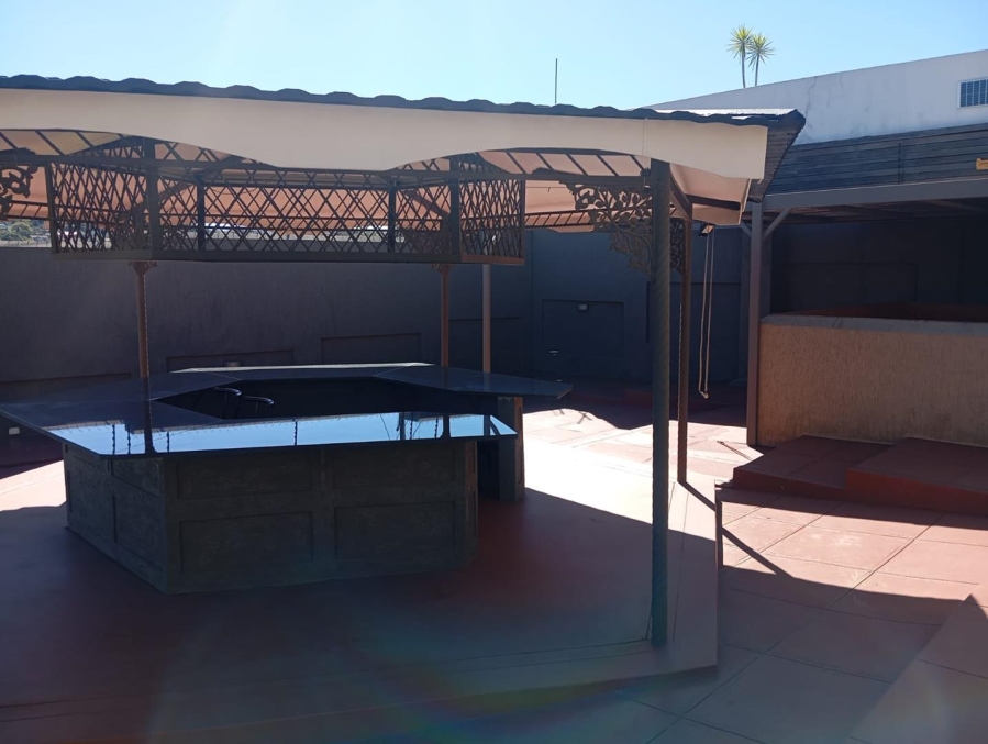 4 Bedroom Property for Sale in Bassonia Gauteng