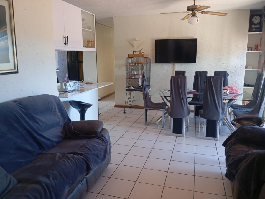 4 Bedroom Property for Sale in Bassonia Gauteng