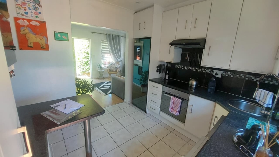 3 Bedroom Property for Sale in Ridgeway Gauteng