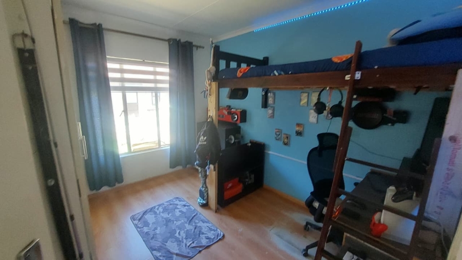 3 Bedroom Property for Sale in Ridgeway Gauteng
