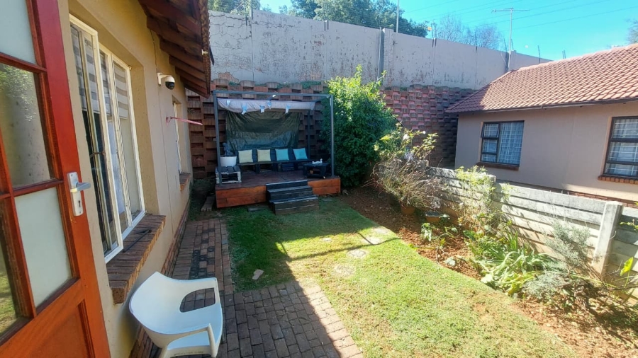 3 Bedroom Property for Sale in Ridgeway Gauteng