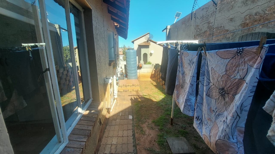 3 Bedroom Property for Sale in Ridgeway Gauteng