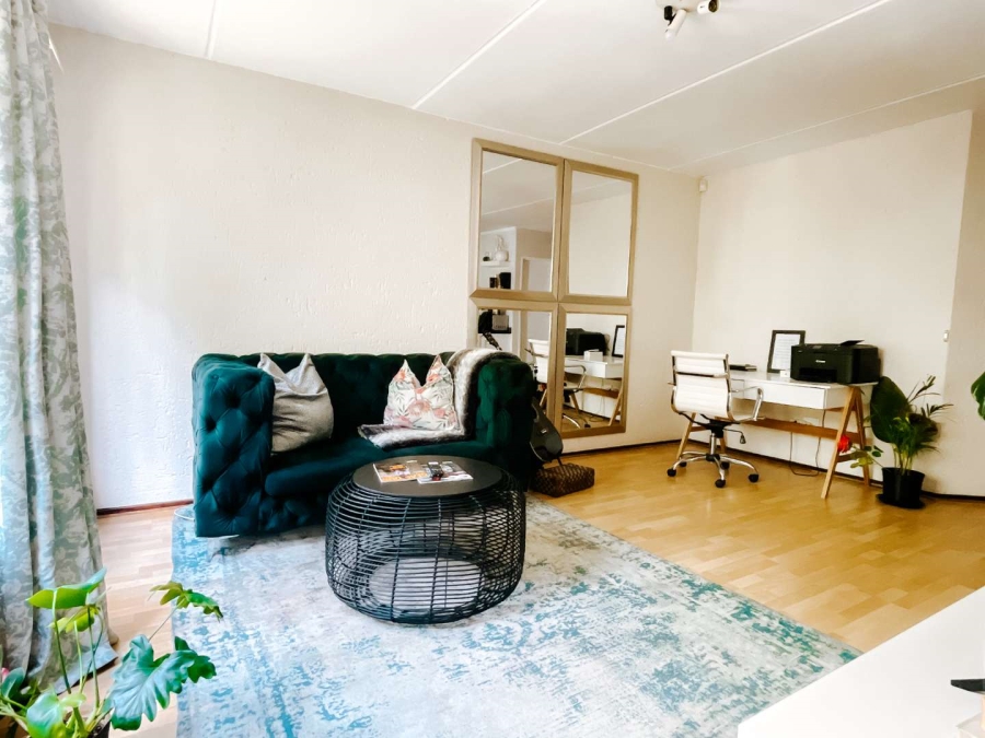 1 Bedroom Property for Sale in Morningside Gauteng