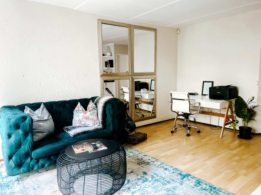 1 Bedroom Property for Sale in Morningside Gauteng