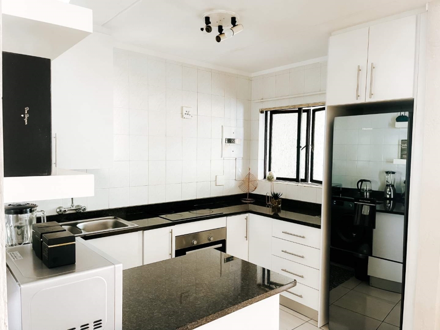 1 Bedroom Property for Sale in Morningside Gauteng