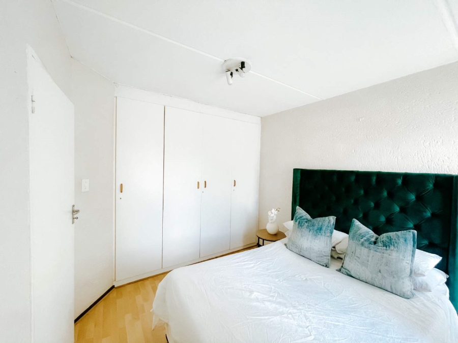 1 Bedroom Property for Sale in Morningside Gauteng