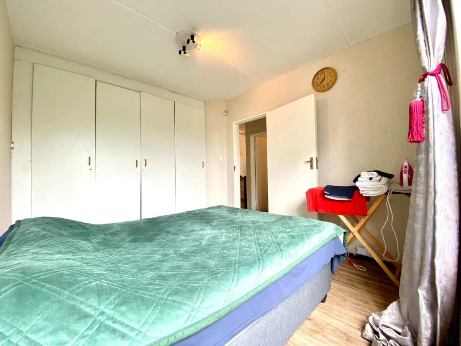 1 Bedroom Property for Sale in Morningside Gauteng