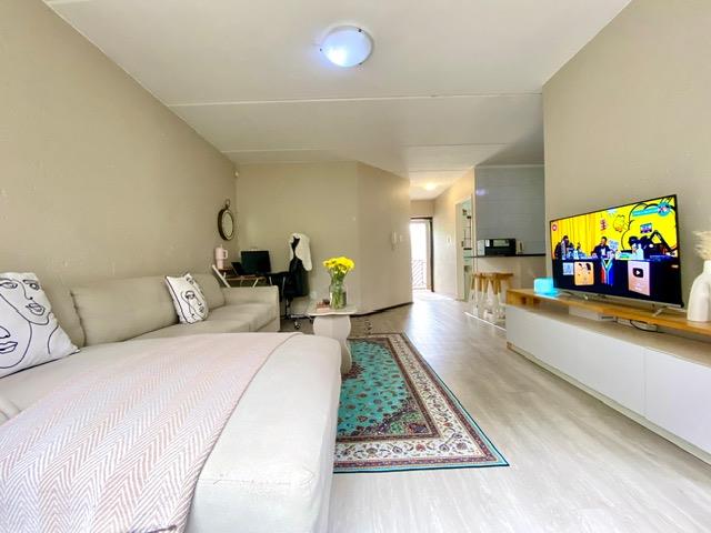 1 Bedroom Property for Sale in Morningside Gauteng