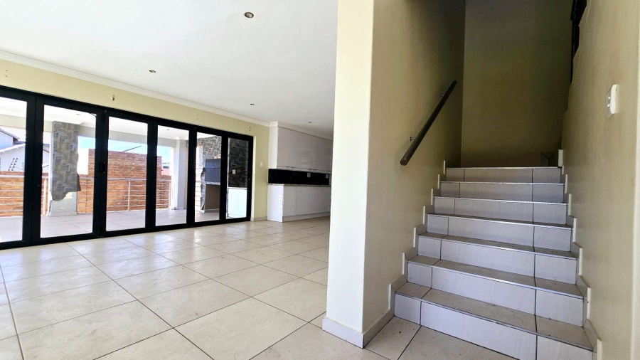 3 Bedroom Property for Sale in Olympus Gauteng